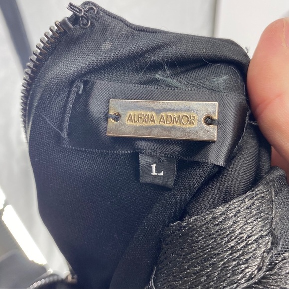 Alexia Admor Embroidered Sheath Dress stunning - Picture 9 of 9